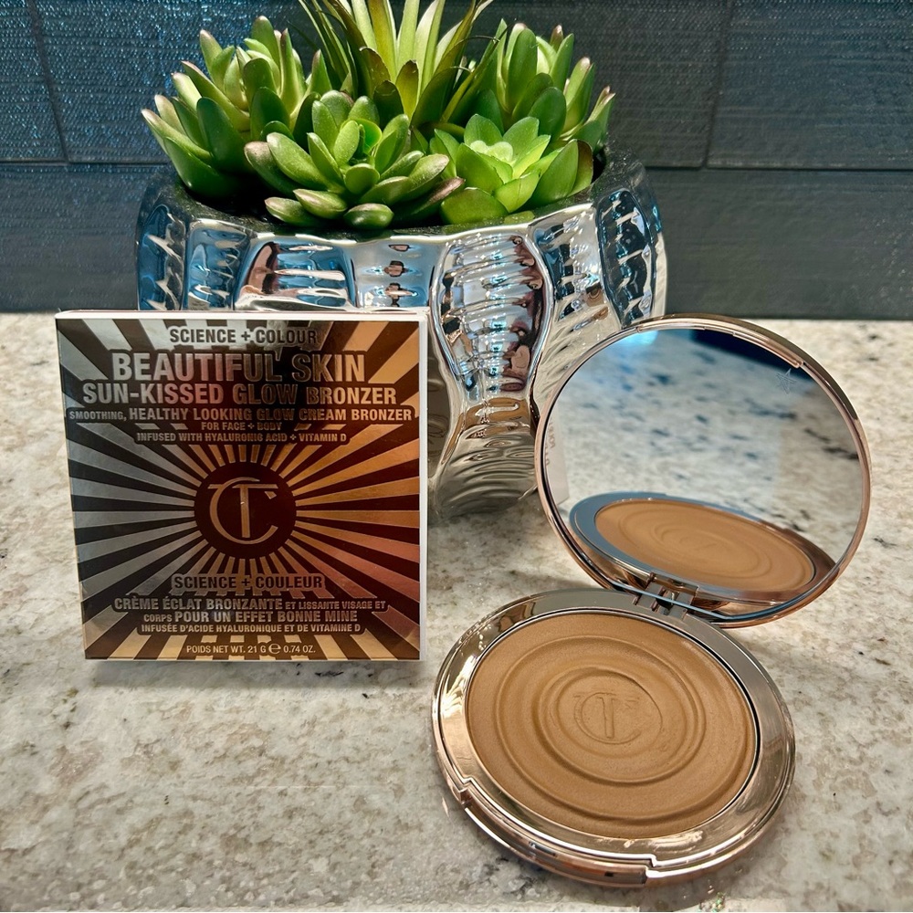 Charlotte Tilbury Beautiful Skin Sun-Kissed Glow Bronzer in Medium NEW